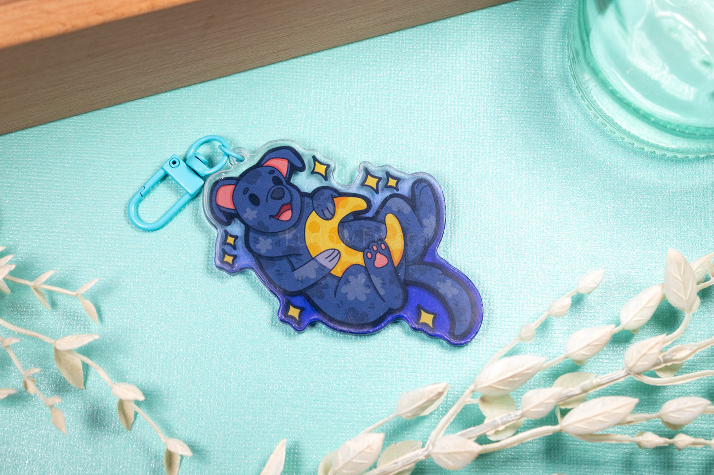 Loona Lunatic -- Hug Yourself // Acrylic Keychain