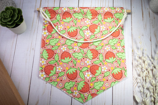 Strawberry // Pin Banner